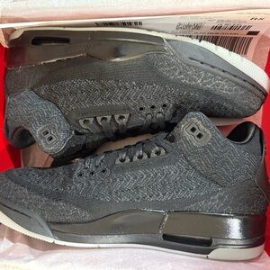 Jordan Air Jordan 3 Retro Flyknit Black size 9.5m